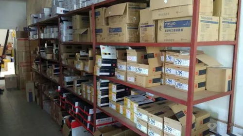 英信五金 專注高端零售，品質(zhì)與服務(wù)的雙重承諾